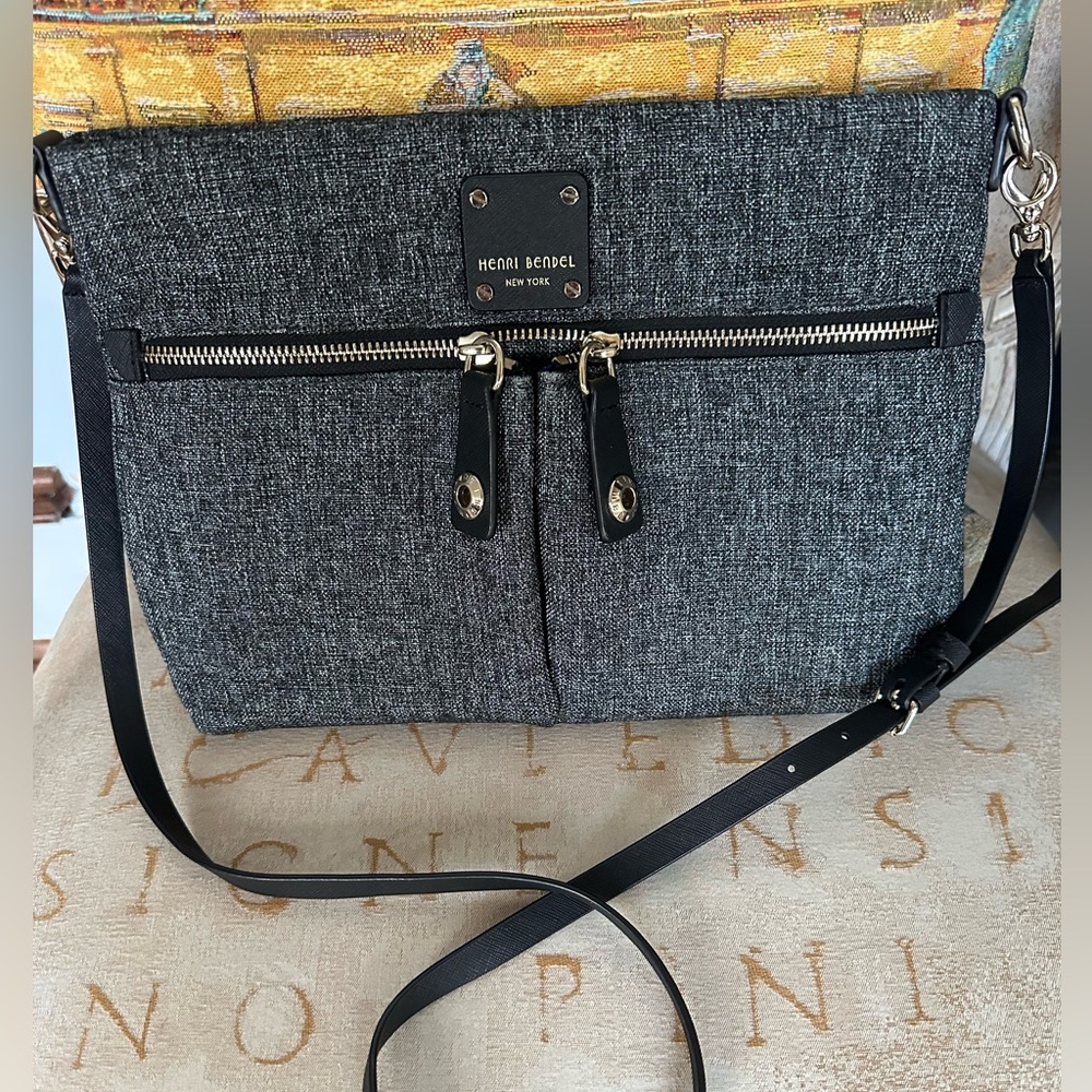 VVGUC Henri Bendel Grey Tweed Shoulder/Crossbody Bag
